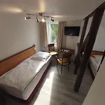 Zur Alten Post 住宿加早餐酒店