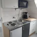 ベッド・アンド・ブレックファスト Zur Alten Post 3*