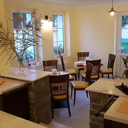 Zur Alten Post Bed & Breakfast